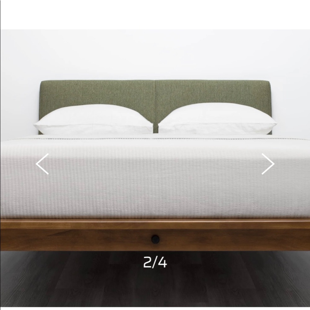 NWT Thuma bed pillowboard cover